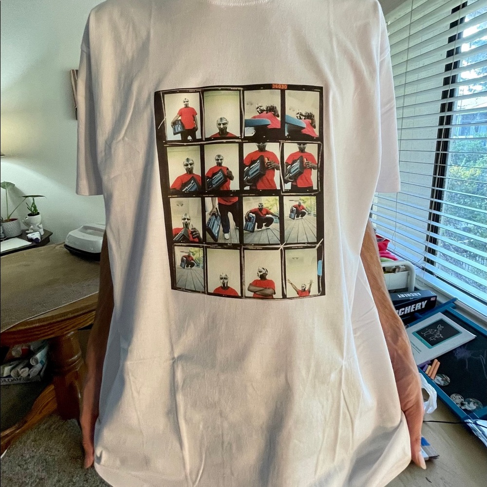 2x 3x MF Doom vintage style tshirt